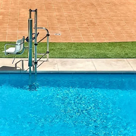 Apartment Elegant With Pool And Seaview *