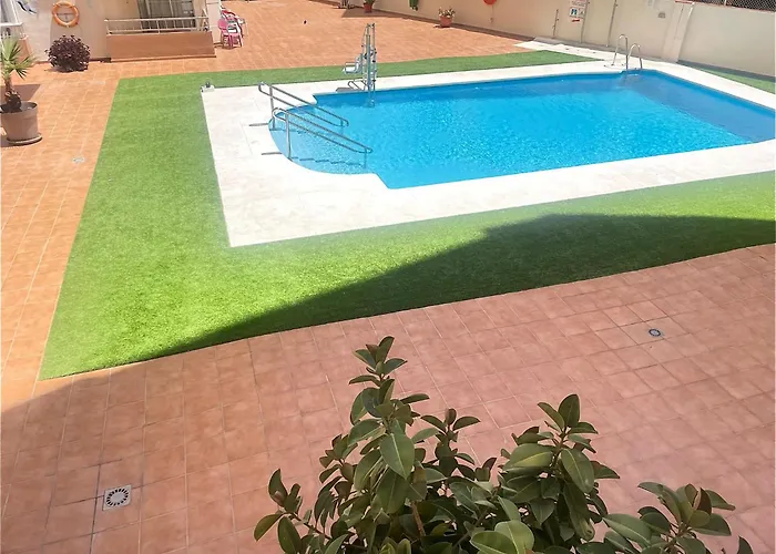 Elegant With Pool And Seaview