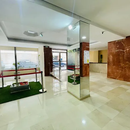 Elegant With Pool And Seaview Torremolinos